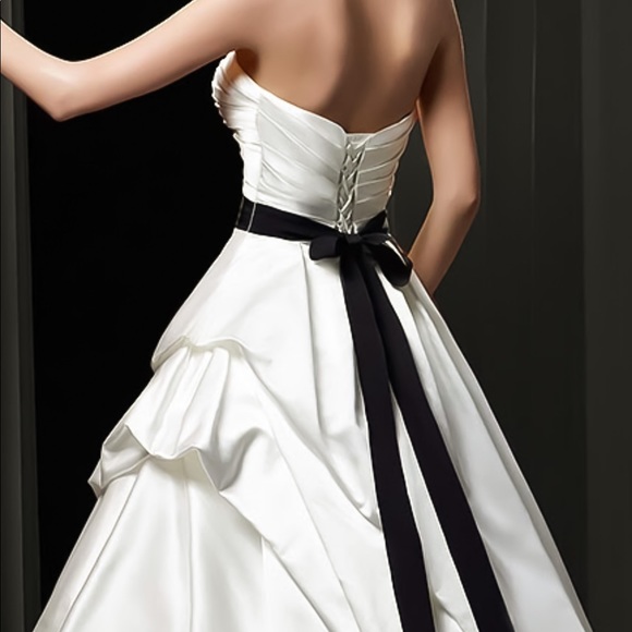 Black or white sash! ivory Satin  & formal sash - Picture 8 of 15
